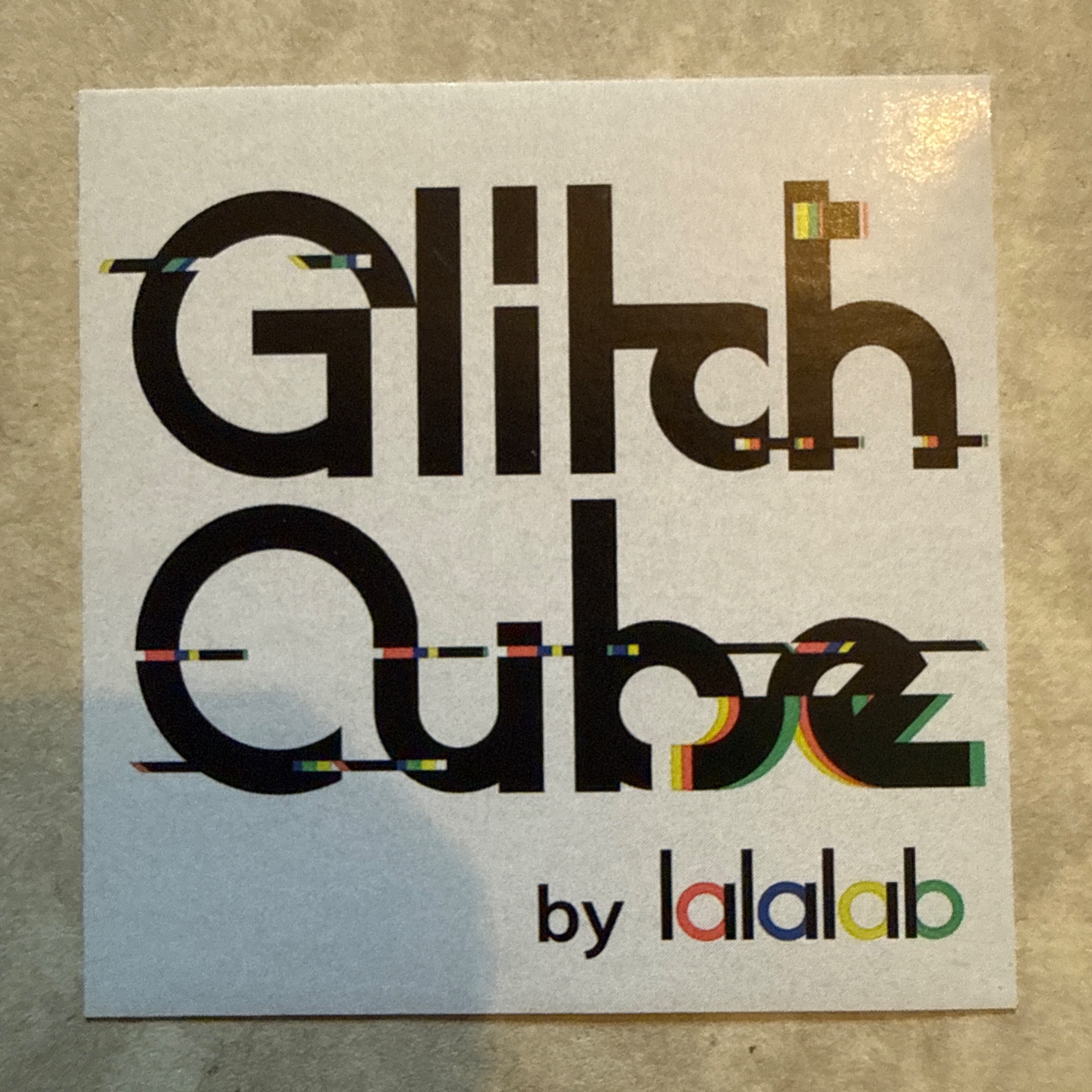Glitch Qube